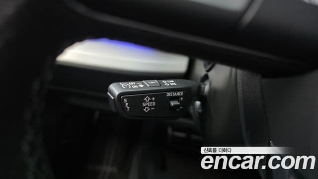 Audi Q7 2023 — Photo 2/34