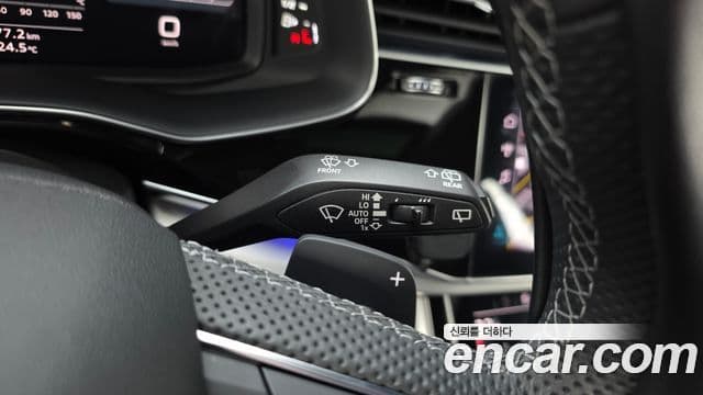 Audi Q7 2023 — Photo 11/34