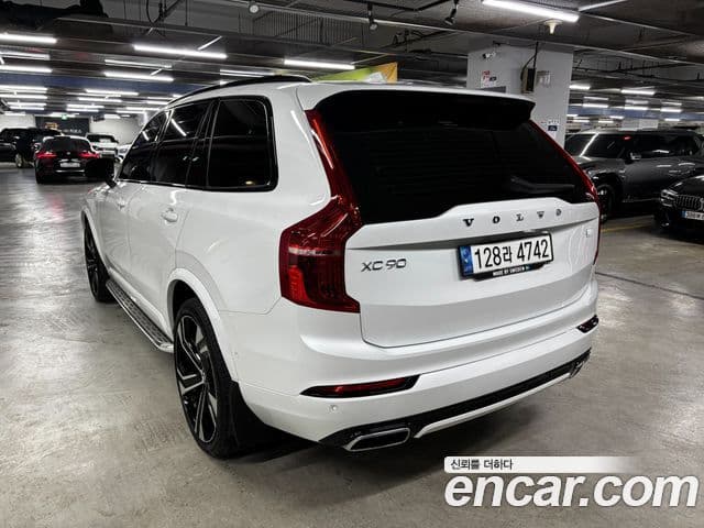 Volvo XC90 2021 — Şəkil 2/18