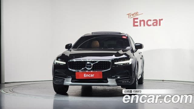 Volvo V90 Cross Country 2019 — Şəkil 14/20