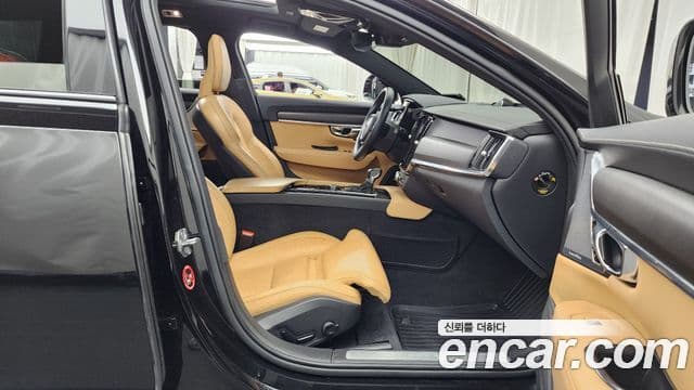 Volvo V90 Cross Country 2019 — Şəkil 12/20