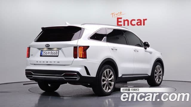 Kia Sorento 2020 — ფოტო 2/20