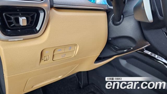 Kia Sorento 2020 — ფოტო 19/20