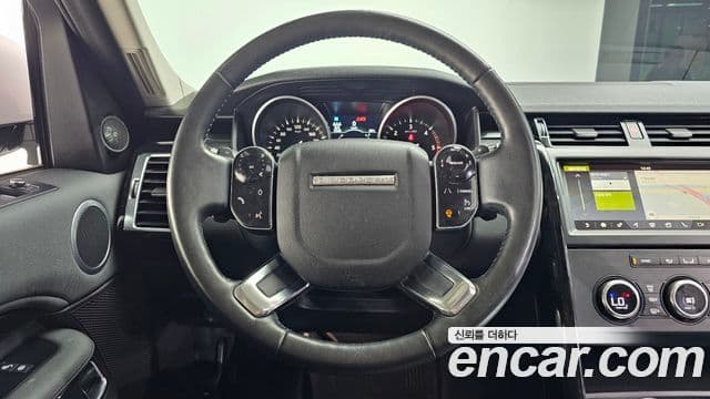 Land Rover Discovery 5 2019 — Фото 13/20