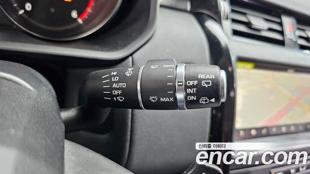 Land Rover Discovery 5 2019 — Photo 3/32