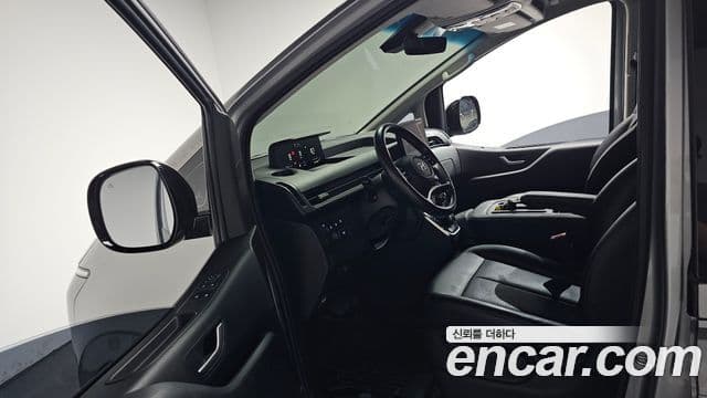 Hyundai Staria 2024 — Фото 10/20