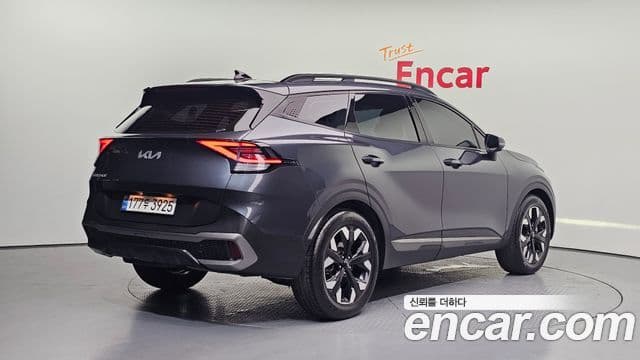 Kia Sportage 2021 — Фото 2/20