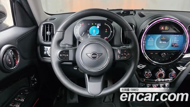 Mini Cooper Countryman 2022 — Фото 14/20
