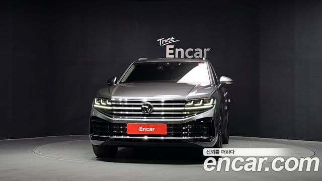 Volkswagen Touareg 2024 — Photo 33/36