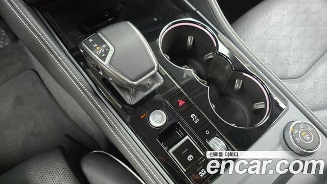 Volkswagen Touareg 2024 — Photo 32/36