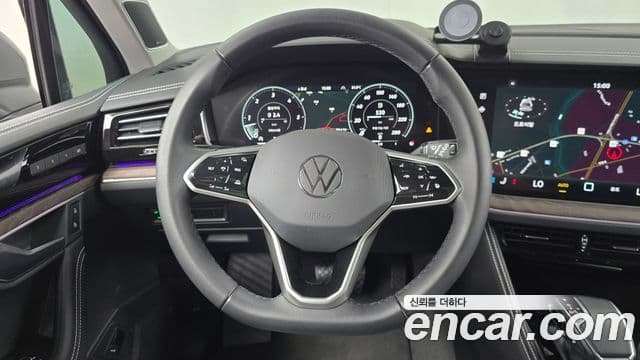 Volkswagen Touareg 2024 — Photo 25/36