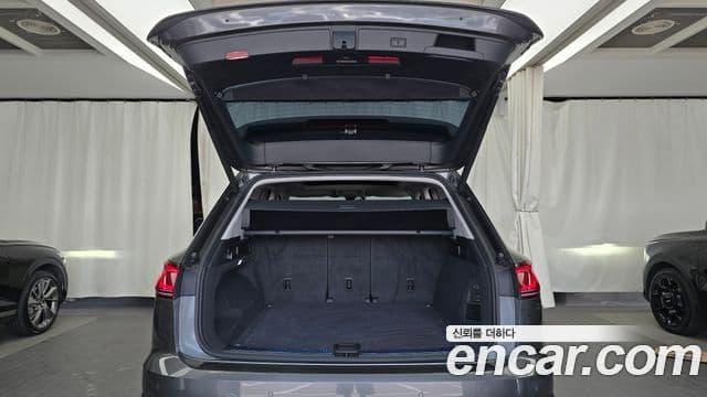 Volkswagen Touareg 2024 — Photo 21/36