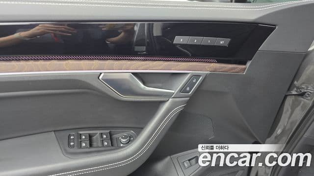 Volkswagen Touareg 2024 — Photo 30/36