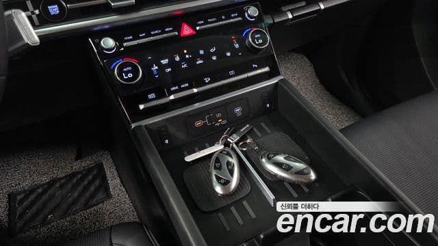 Hyundai Santa Fe 2024 — Şəkil 18/20