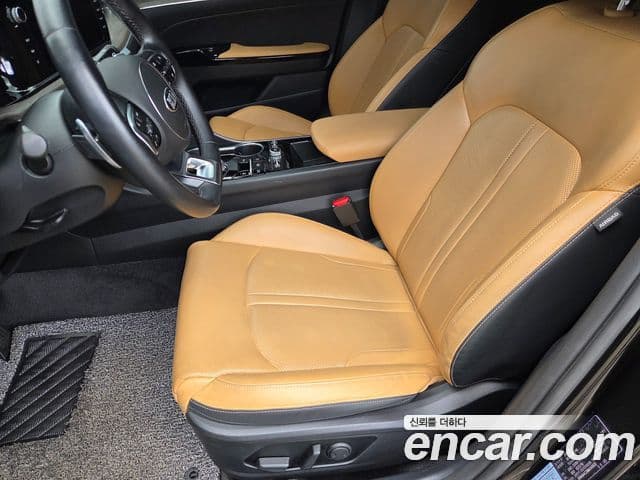 Kia K5 2021 — ფოტო 9/13