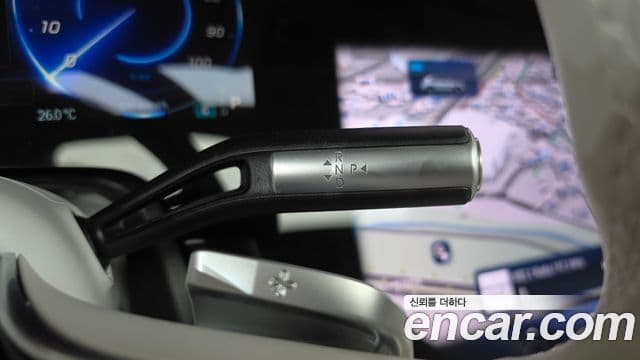 Mercedes-Benz EQS SUV 2023 — Photo 2/36