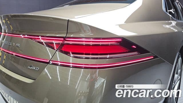 Genesis G90 2022 — Photo 17/31