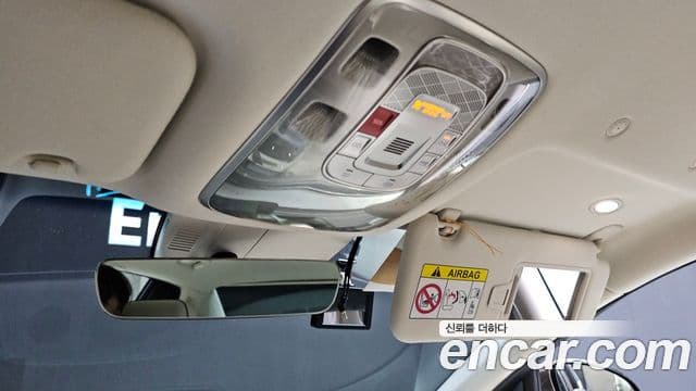 Genesis G90 2022 — Photo 28/31