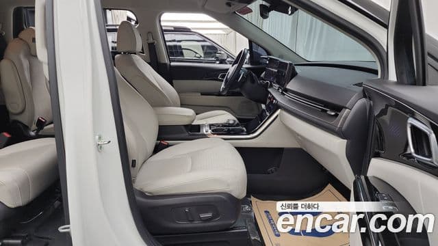 Kia Carnival 2022 — Фото 11/20