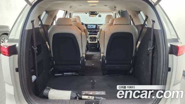 Kia Carnival 2022 — Фото 20/20