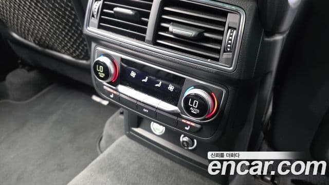 Audi Q7 2019 — Şəkil 19/20