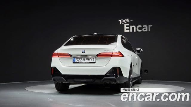 BMW 5 Series 2026 — Şəkil 4/20