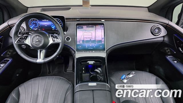 Mercedes-Benz EQE SUV 2023 — ფოტო 8/34