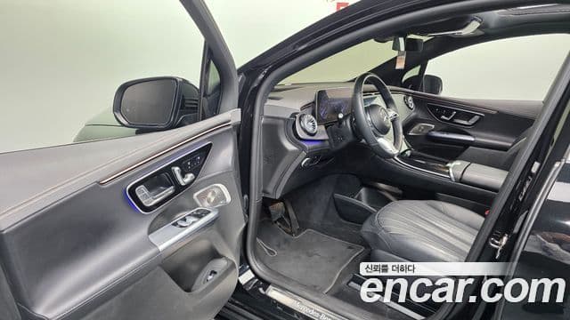 Mercedes-Benz EQE SUV 2023 — ფოტო 12/34