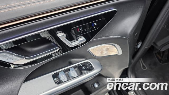 Mercedes-Benz EQE SUV 2023 — ფოტო 10/34