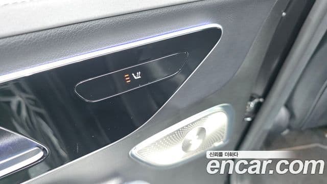 Mercedes-Benz EQE SUV 2023 — ფოტო 29/34
