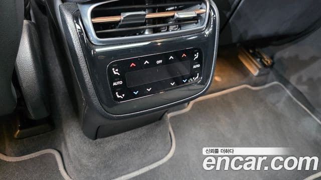 Mercedes-Benz EQE SUV 2023 — ფოტო 6/34
