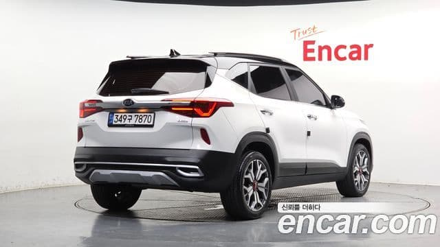 Kia Seltos 2021 — Şəkil 2/20