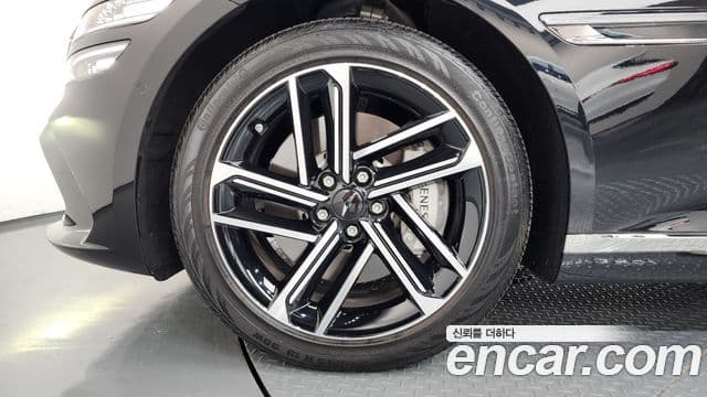 Genesis G80 2024 — Photo 10/35