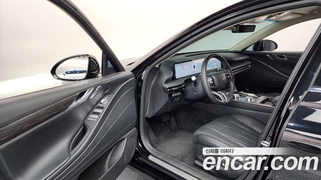 Genesis G80 2024 — Photo 34/35