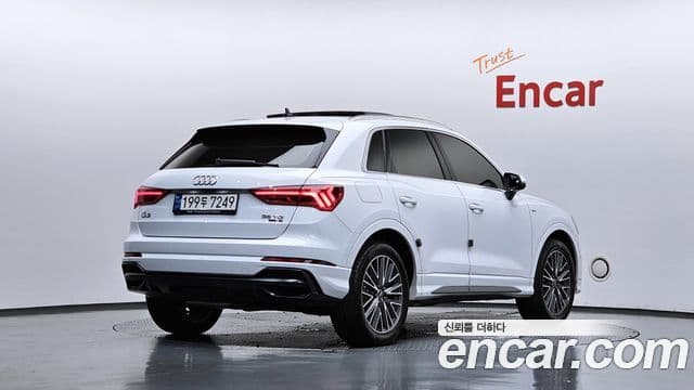 Audi Q3 2022 — Фото 2/20
