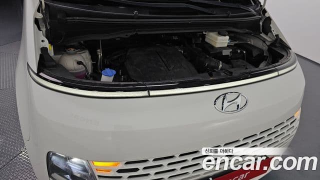 Hyundai Staria 2021 — ფოტო 5/20