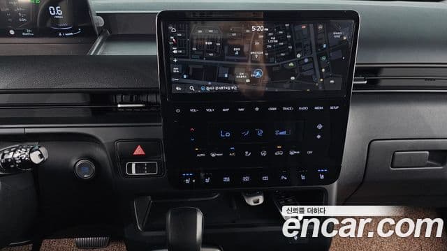 Hyundai Staria 2021 — ფოტო 13/20