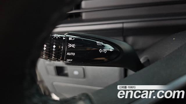 Hyundai Staria 2021 — ფოტო 18/20