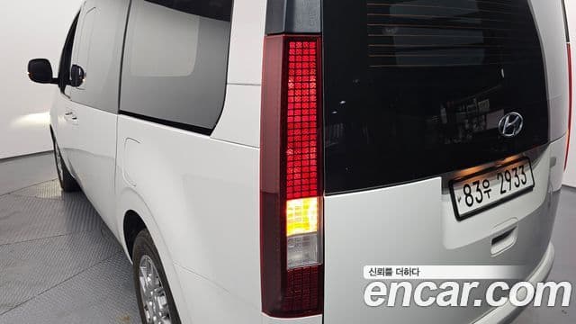 Hyundai Staria 2021 — Photo 10/33