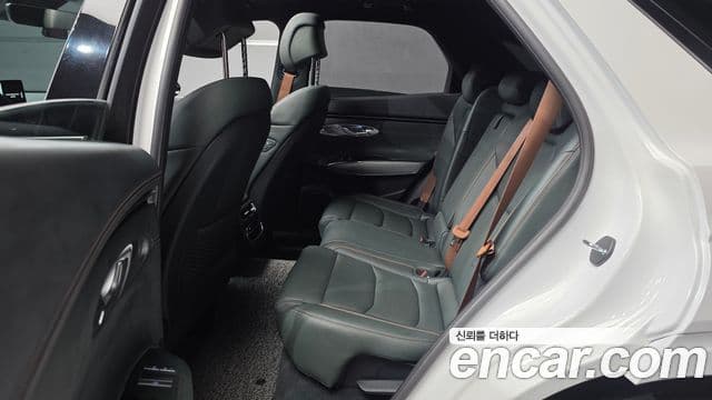 Genesis GV70 2021 — ფოტო 12/20