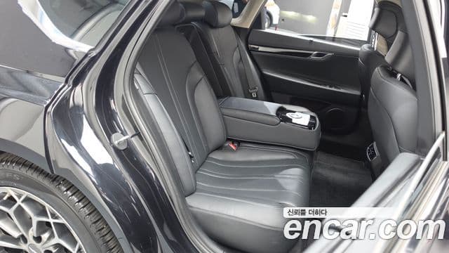 Genesis Electrified G80 2021 — ფოტო 11/20