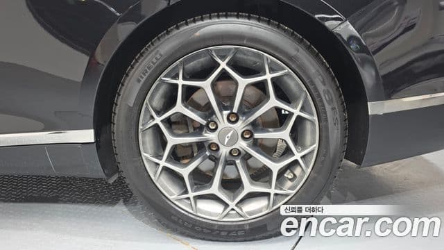 Genesis G80 2021 — Photo 26/32