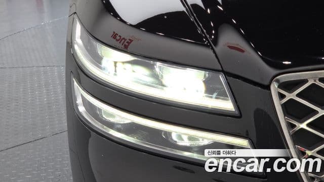 Genesis G80 2021 — Photo 28/32