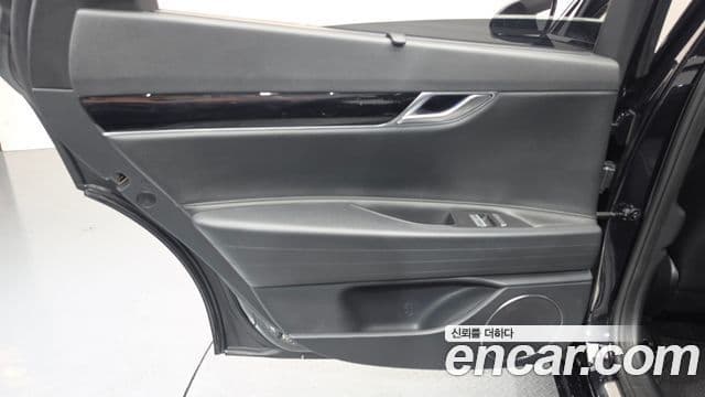 Genesis G80 2021 — Photo 30/32