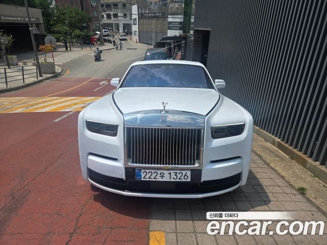 Rolls-Royce Phantom 2021 — Şəkil 9/11