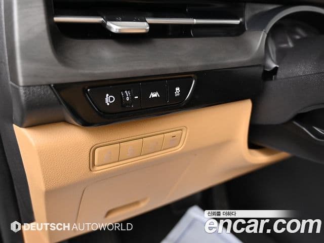 Kia Carnival 2021 — Şəkil 16/20
