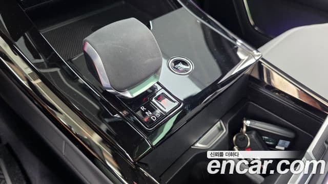 Land Rover Range Rover Sport 2025 — Фото 9/20
