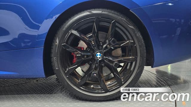 BMW 4 Series 2025 — ფოტო 7/30