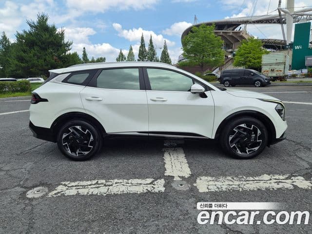 Kia Sportage 2024 — ფოტო 4/20