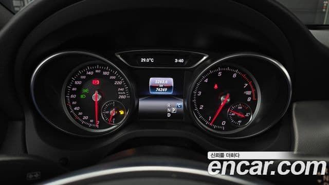 Mercedes-Benz CLA-Class 2018 — ფოტო 19/31